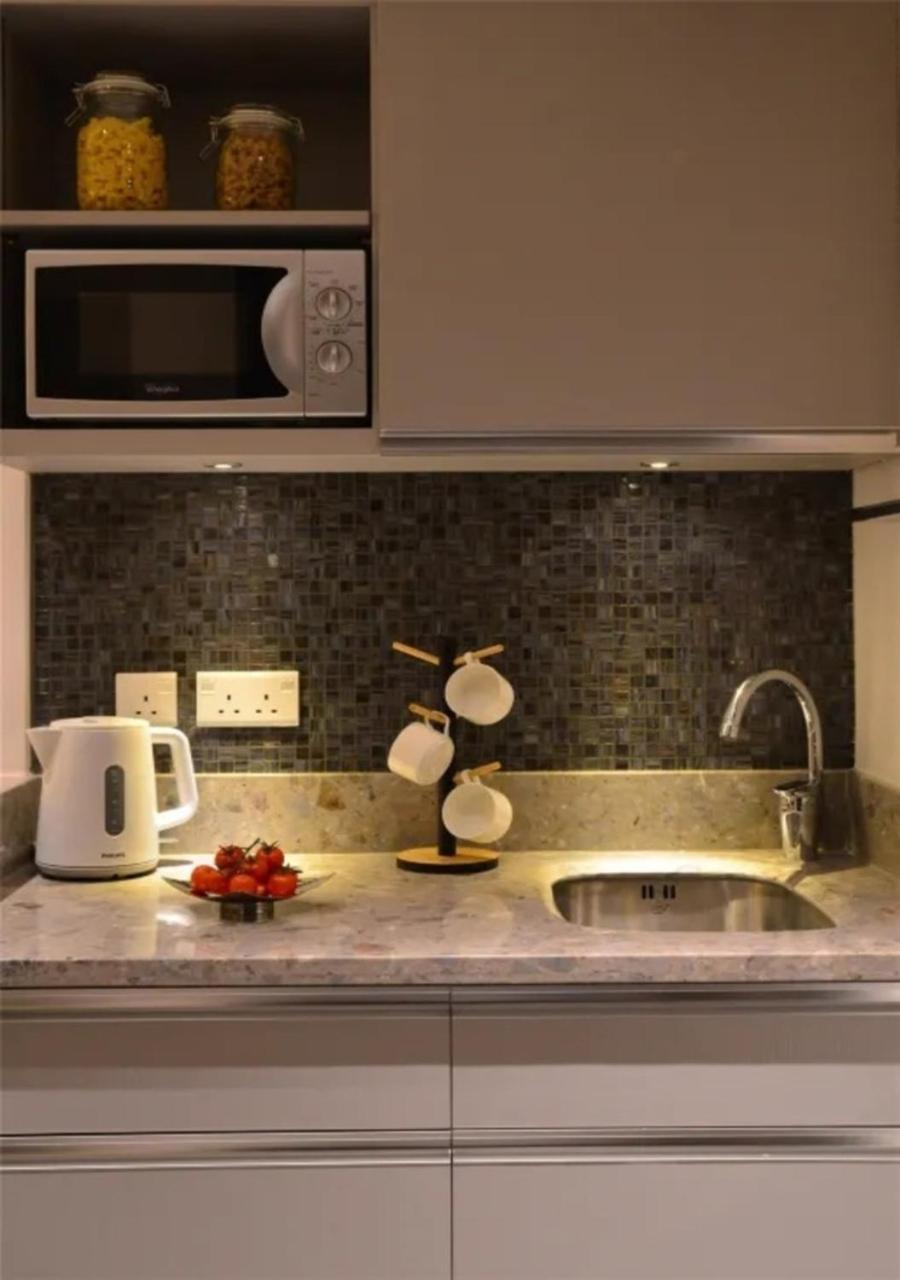 Hotel One Eighteen Hong Kong Room photo